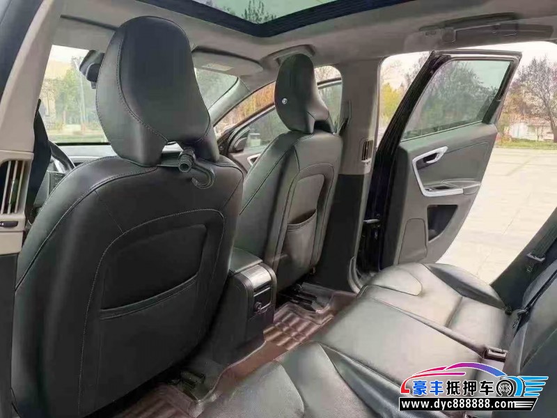 17年沃尔沃XC60轿车抵押车出售