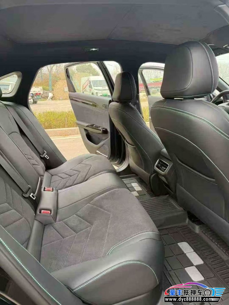 25年吉利银河L6轿车抵押车出售