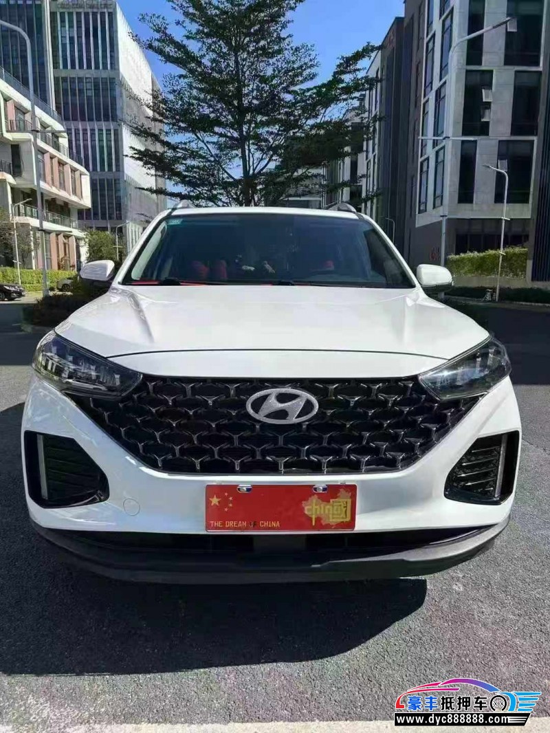 抵押车出售23年现代ix35轿车