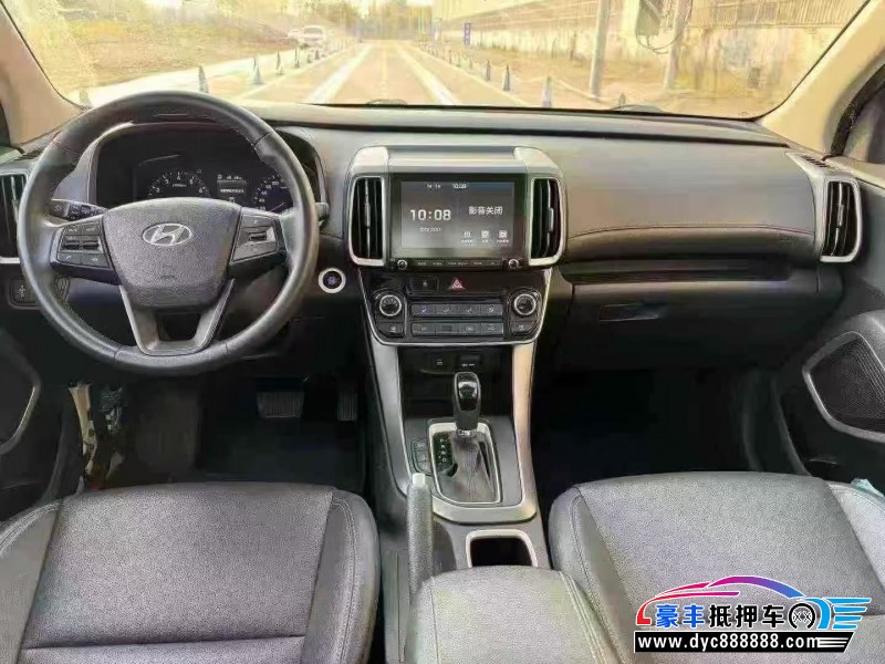 19年现代ix35轿车抵押车出售