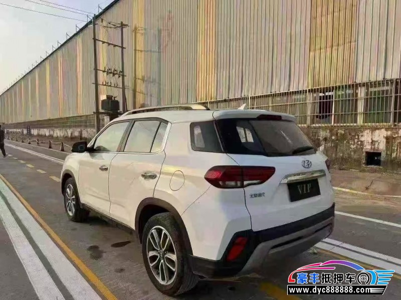 19年现代ix35轿车抵押车出售