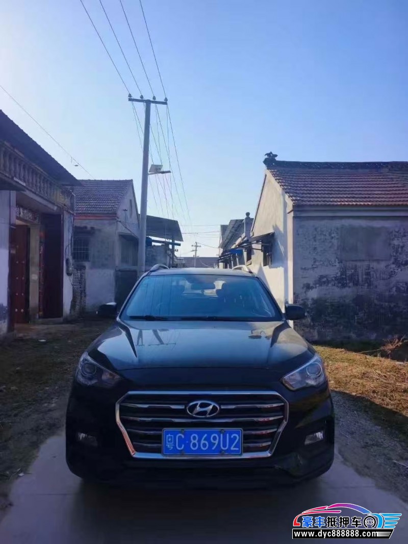 抵押车出售19年现代ix35轿车