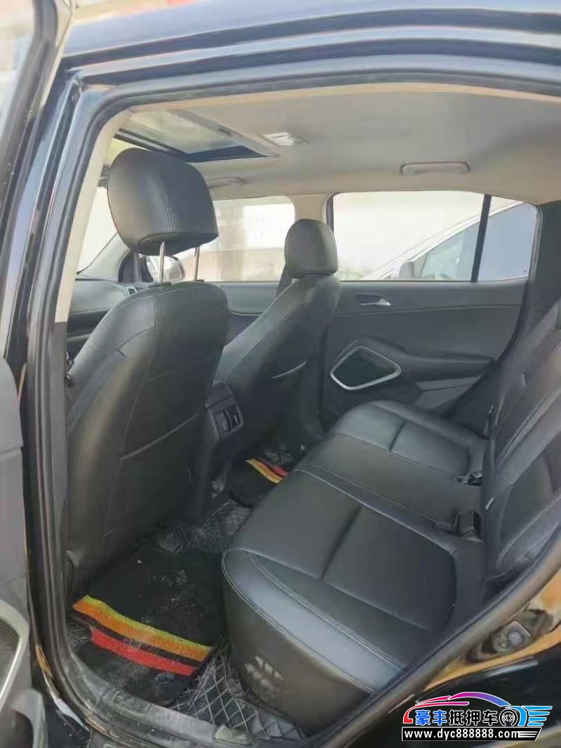 19年现代ix35轿车抵押车出售