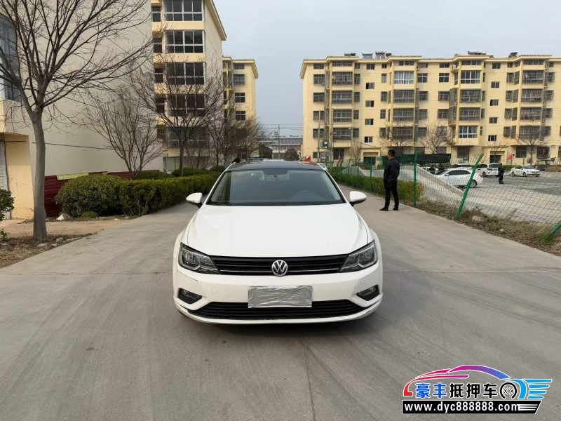 抵押车出售18年大众凌渡轿车