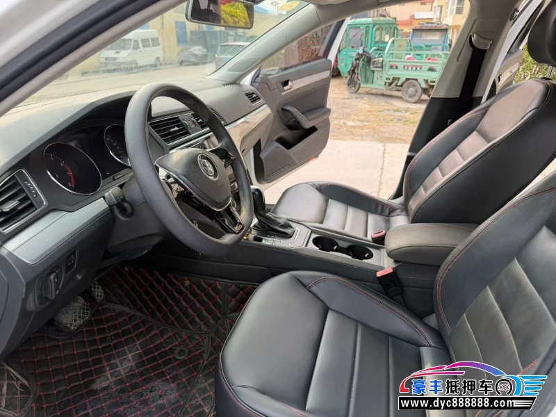 18年大众凌渡轿车抵押车出售