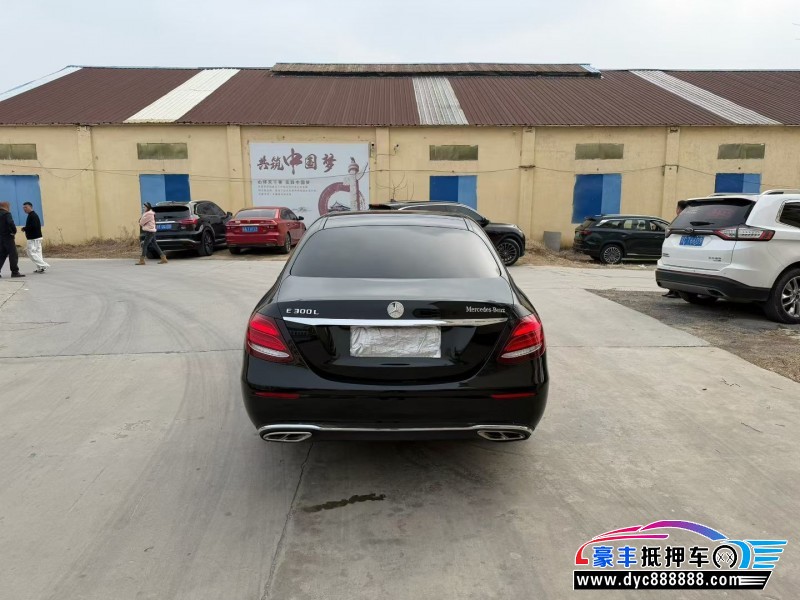 20年奔驰E轿车抵押车出售