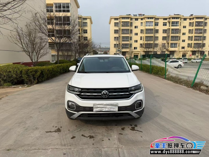 抵押车出售21年大众探影轿车