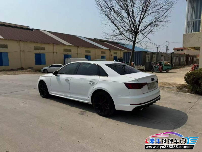 18年奥迪A4L轿车抵押车出售