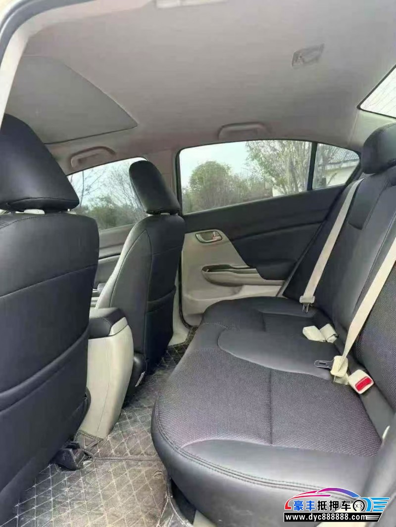 15年本田思域轿车抵押车出售