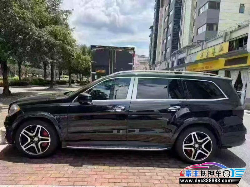 14年奔驰GL轿车抵押车出售