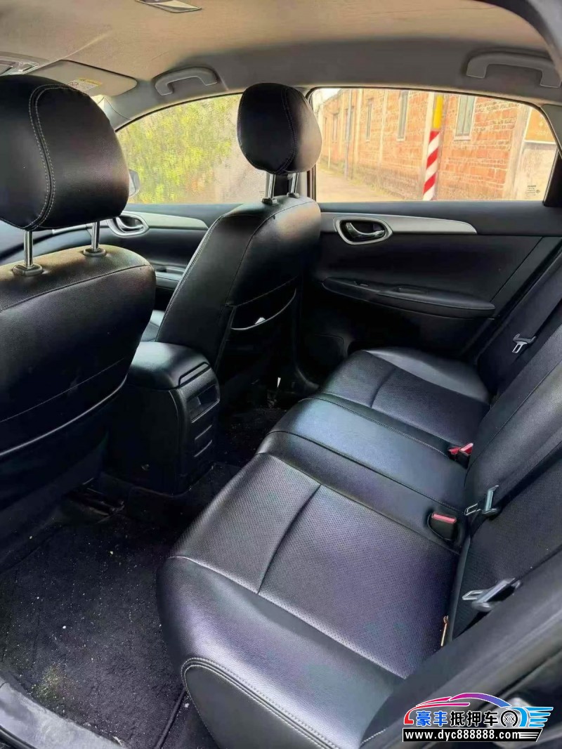 19年日产轩逸轿车抵押车出售