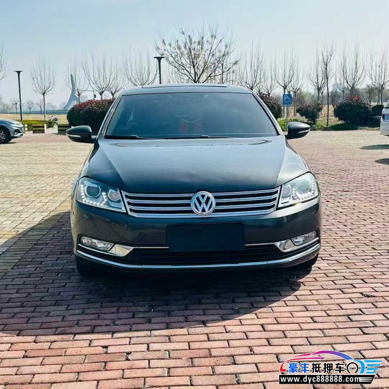 抵押车出售11年大众迈腾轿车