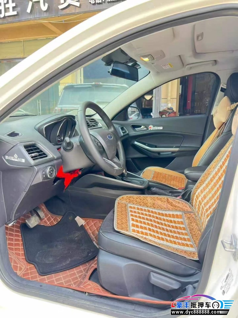 19年福特福睿斯轿车抵押车出售