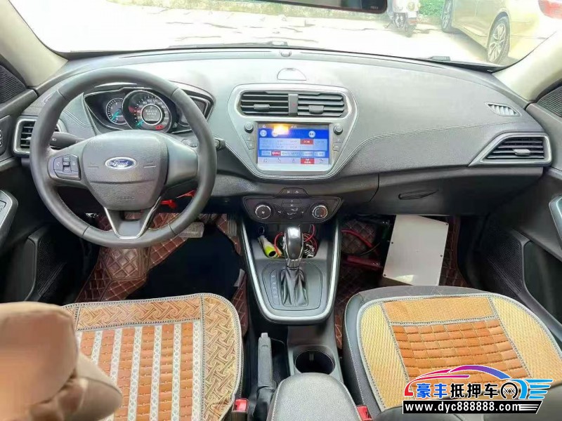 19年福特福睿斯轿车抵押车出售