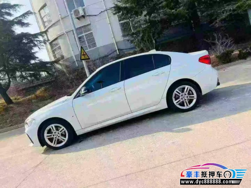 22年宝马1系轿车抵押车出售