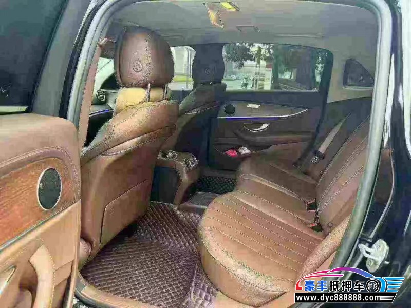 19年奔驰E轿车抵押车出售