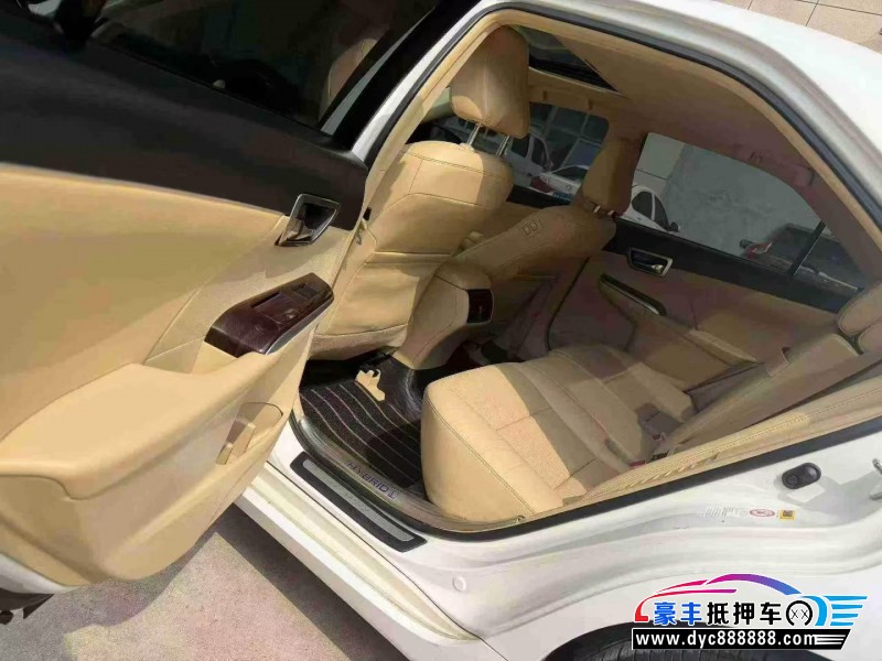 17年丰田凯美瑞轿车抵押车出售