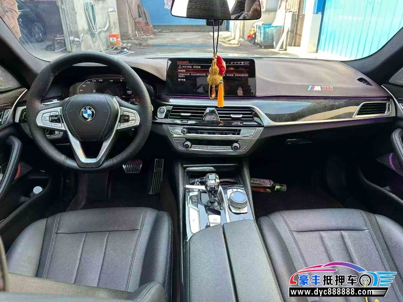 18年宝马5系轿车抵押车出售