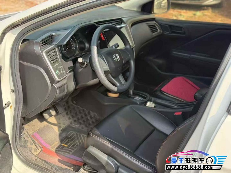 19年本田锋范轿车抵押车出售