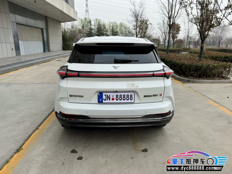 23年哪吒U轿车抵押车出售