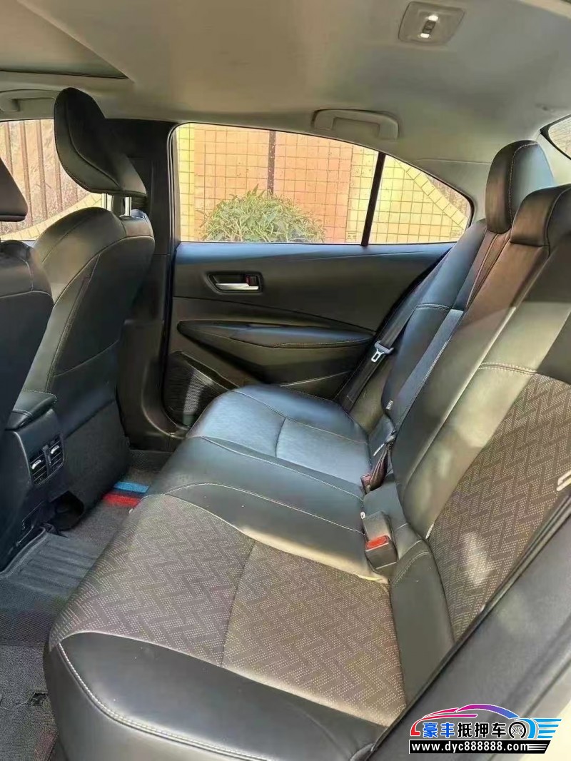 23年丰田雷凌轿车抵押车出售