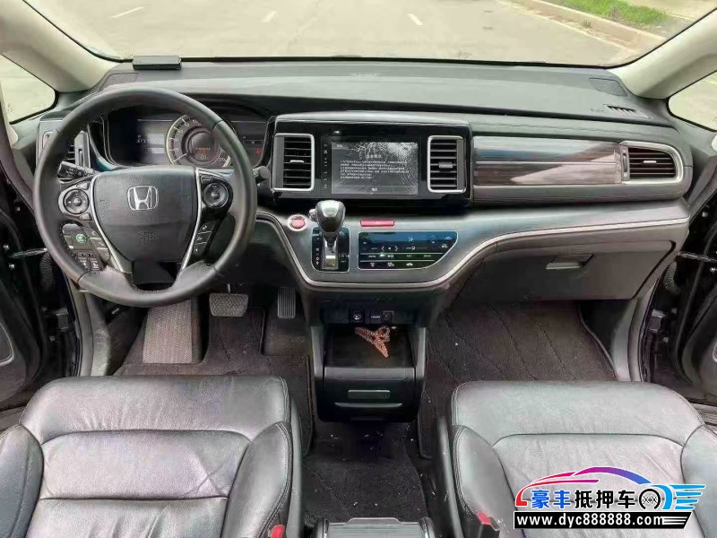 18年本田艾力绅轿车抵押车出售