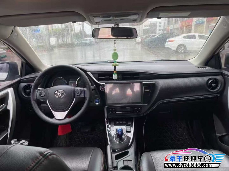 18年丰田雷凌轿车抵押车出售