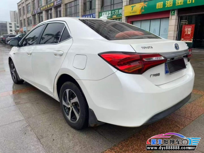 18年丰田雷凌轿车抵押车出售