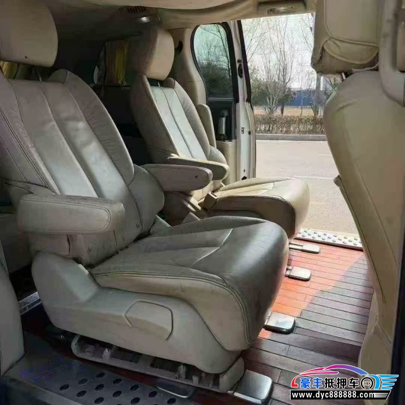 14年别克GL8轿车抵押车出售