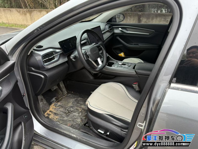 24年比亚迪驱逐舰轿车抵押车出售