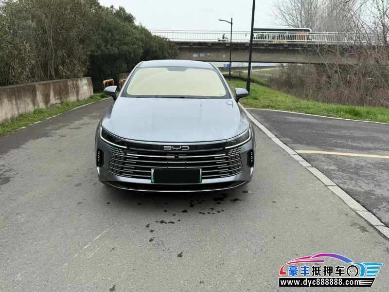 24年比亚迪驱逐舰轿车抵押车出售