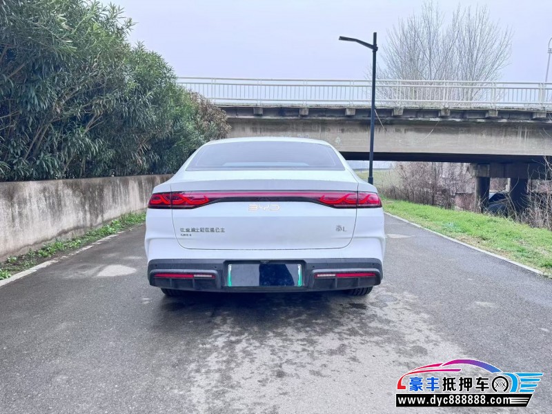 24年比亚迪秦轿车抵押车出售