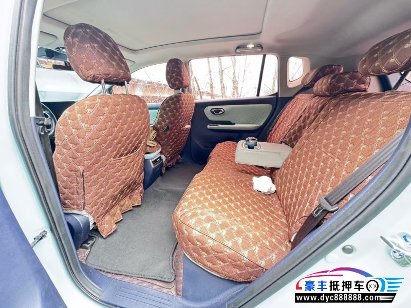 22年埃安Y70轿车抵押车出售