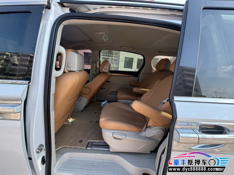 19年别克GL8轿车抵押车出售