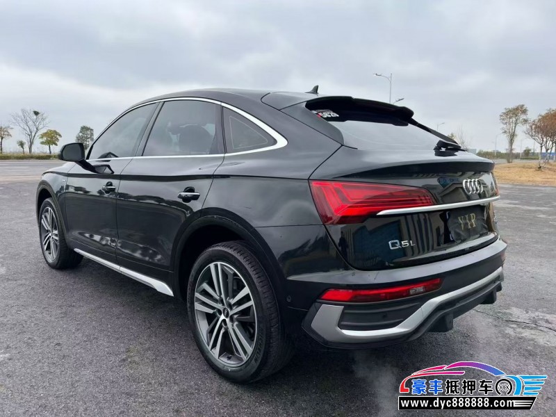 21年奥迪Q5轿车抵押车出售