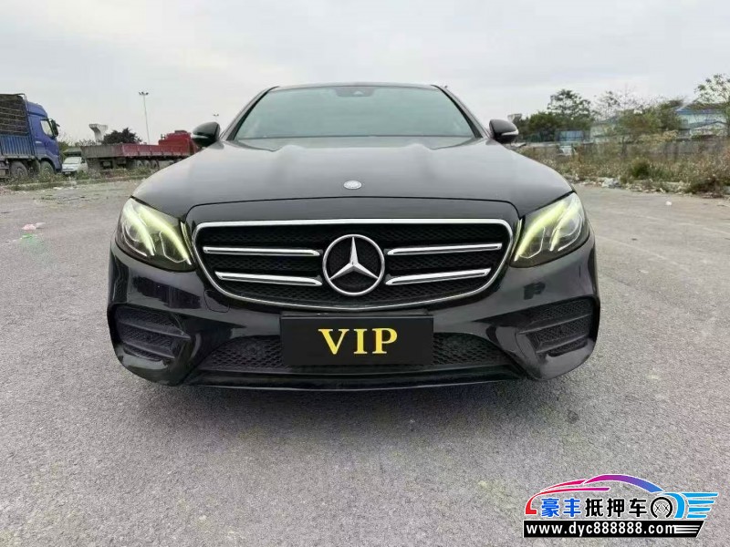 18年奔驰E轿车抵押车出售