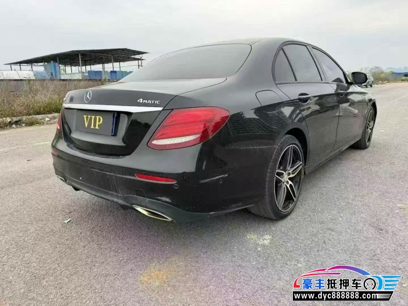 18年奔驰E轿车抵押车出售