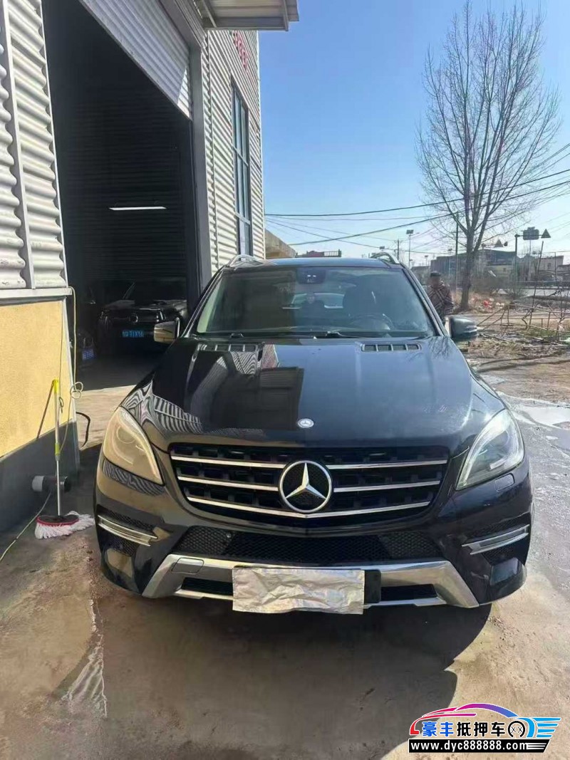 抵押车出售15年奔驰ML轿车