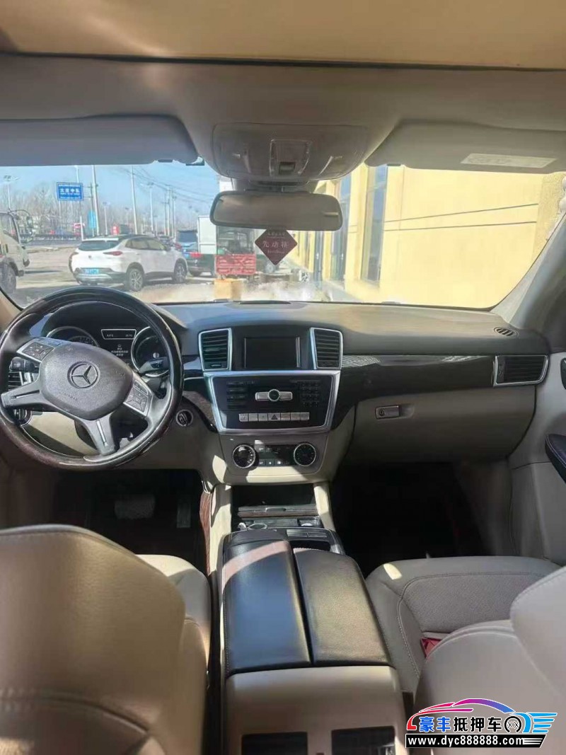 15年奔驰ML轿车抵押车出售