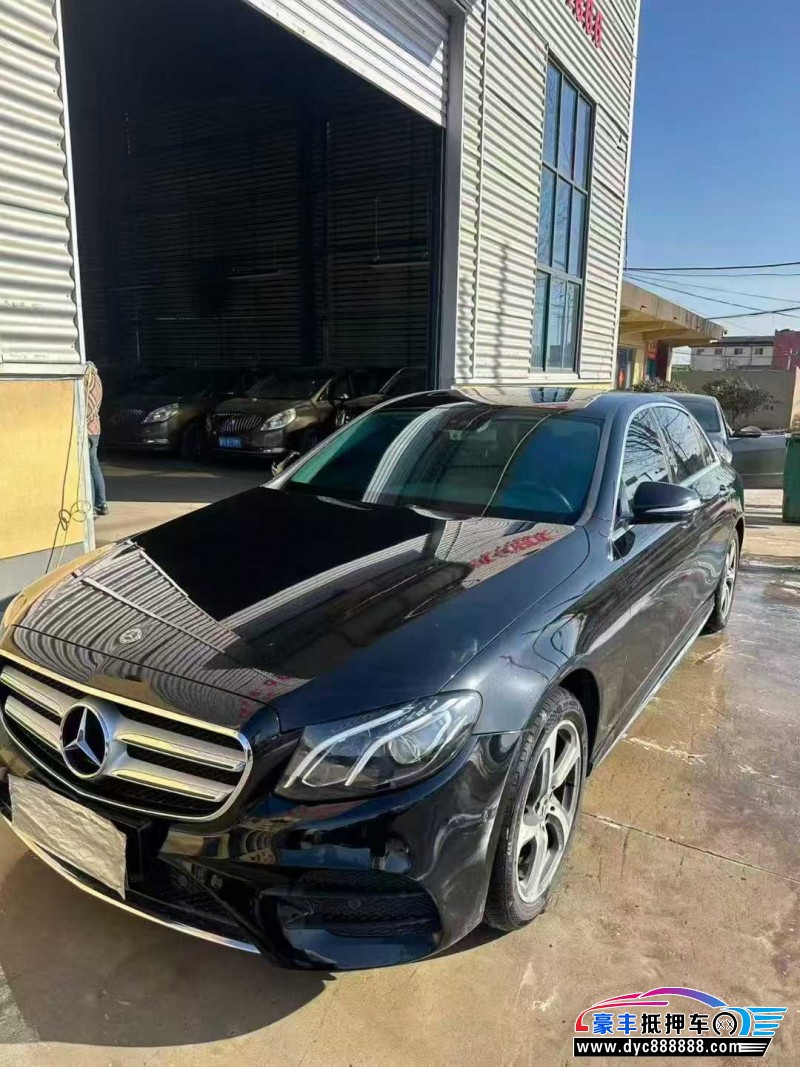 17年奔驰E轿车抵押车出售