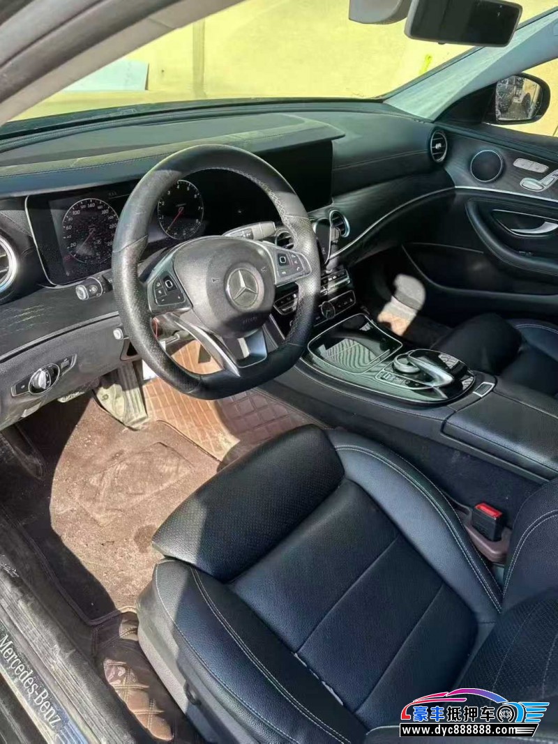 17年奔驰E轿车抵押车出售