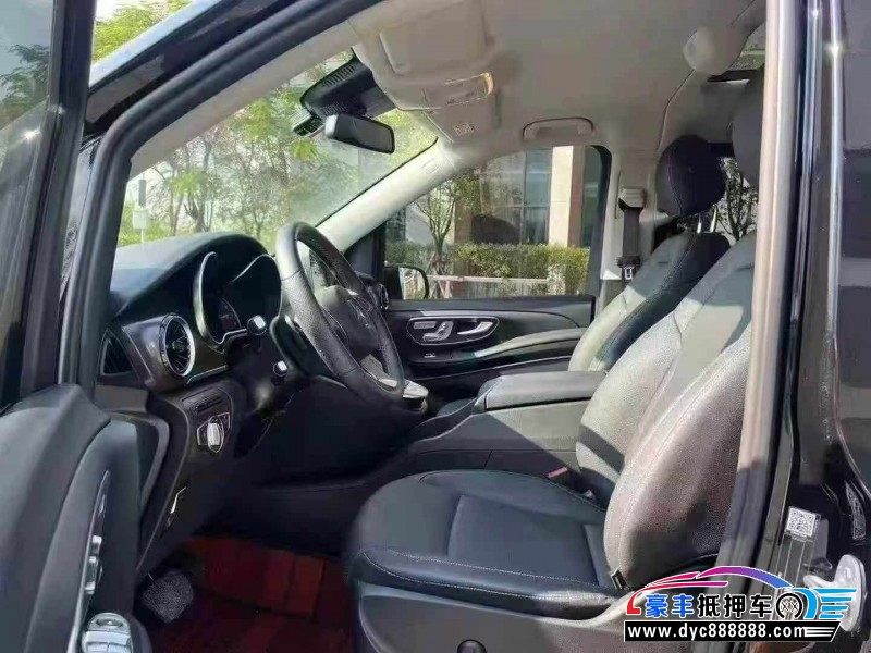 20年奔驰V轿车抵押车出售