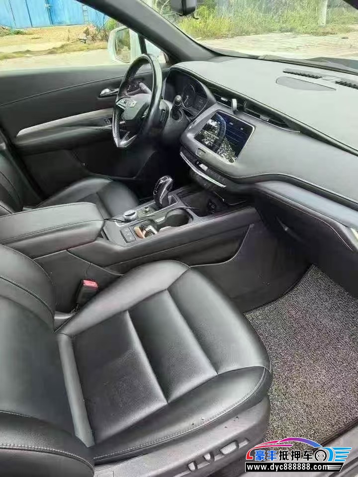 18年凯迪拉克XT4轿车抵押车出售