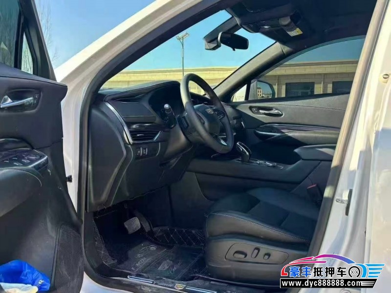 23年凯迪拉克XT4轿车抵押车出售