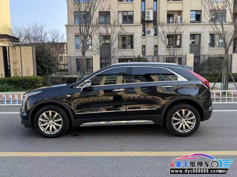 22年凯迪拉克XT4轿车抵押车出售