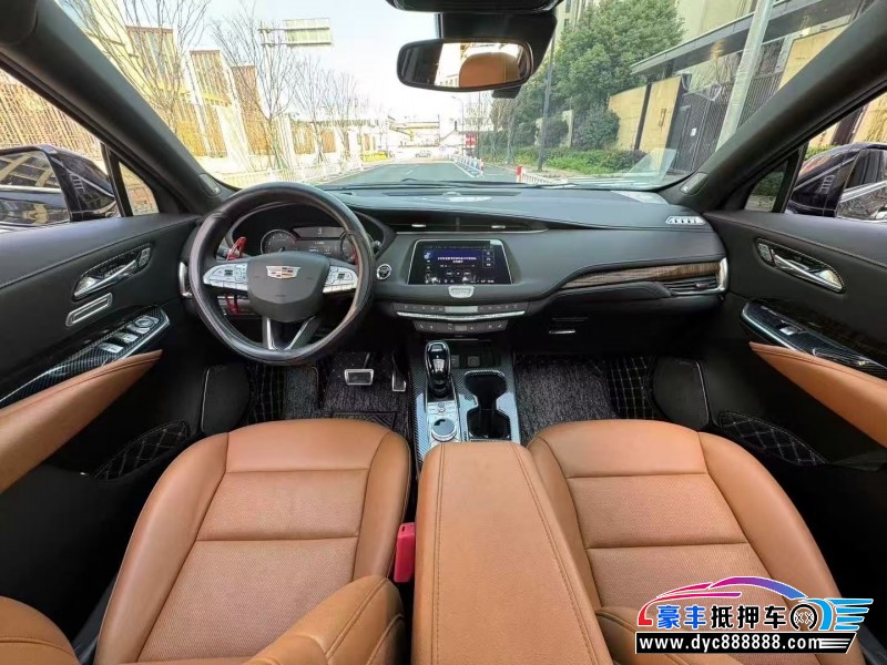 22年凯迪拉克XT4轿车抵押车出售