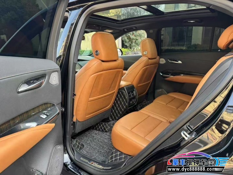 22年凯迪拉克XT4轿车抵押车出售