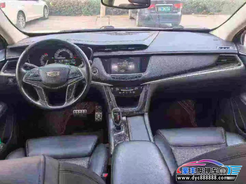 17年凯迪拉克XT5轿车抵押车出售