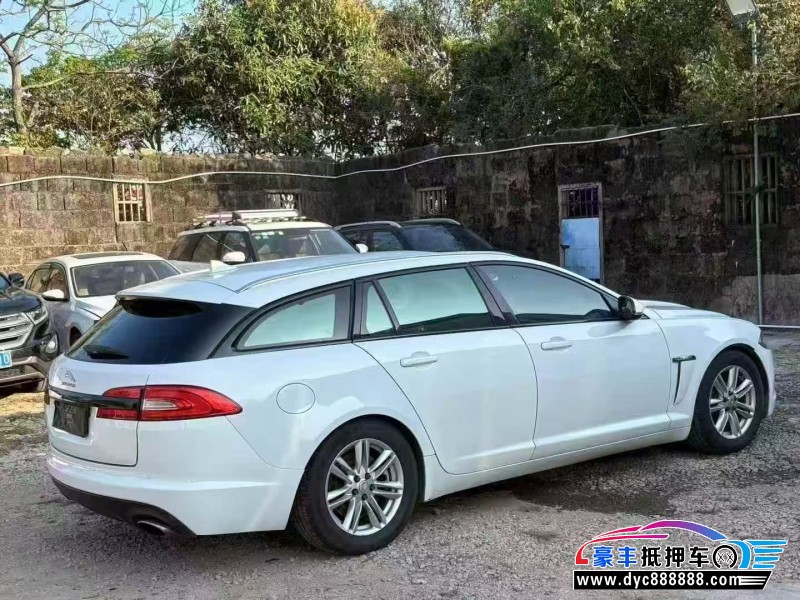 15年捷豹XF轿车抵押车出售