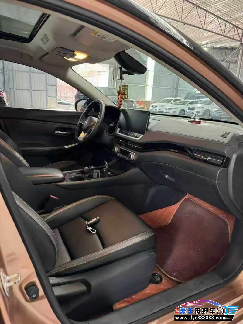 22年日产轩逸轿车抵押车出售